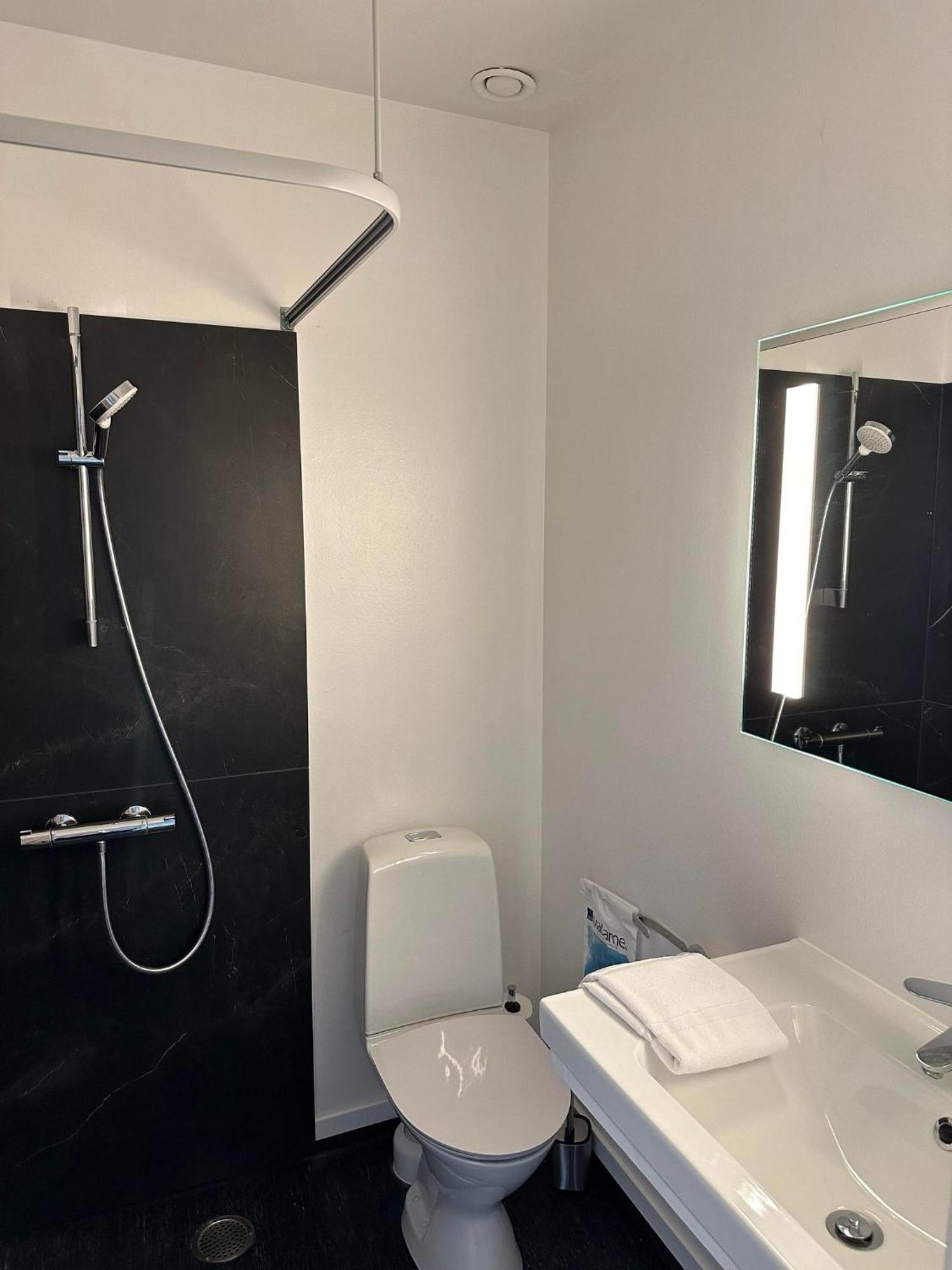 Visionhouse Hotel Фредерикссунн Экстерьер фото
